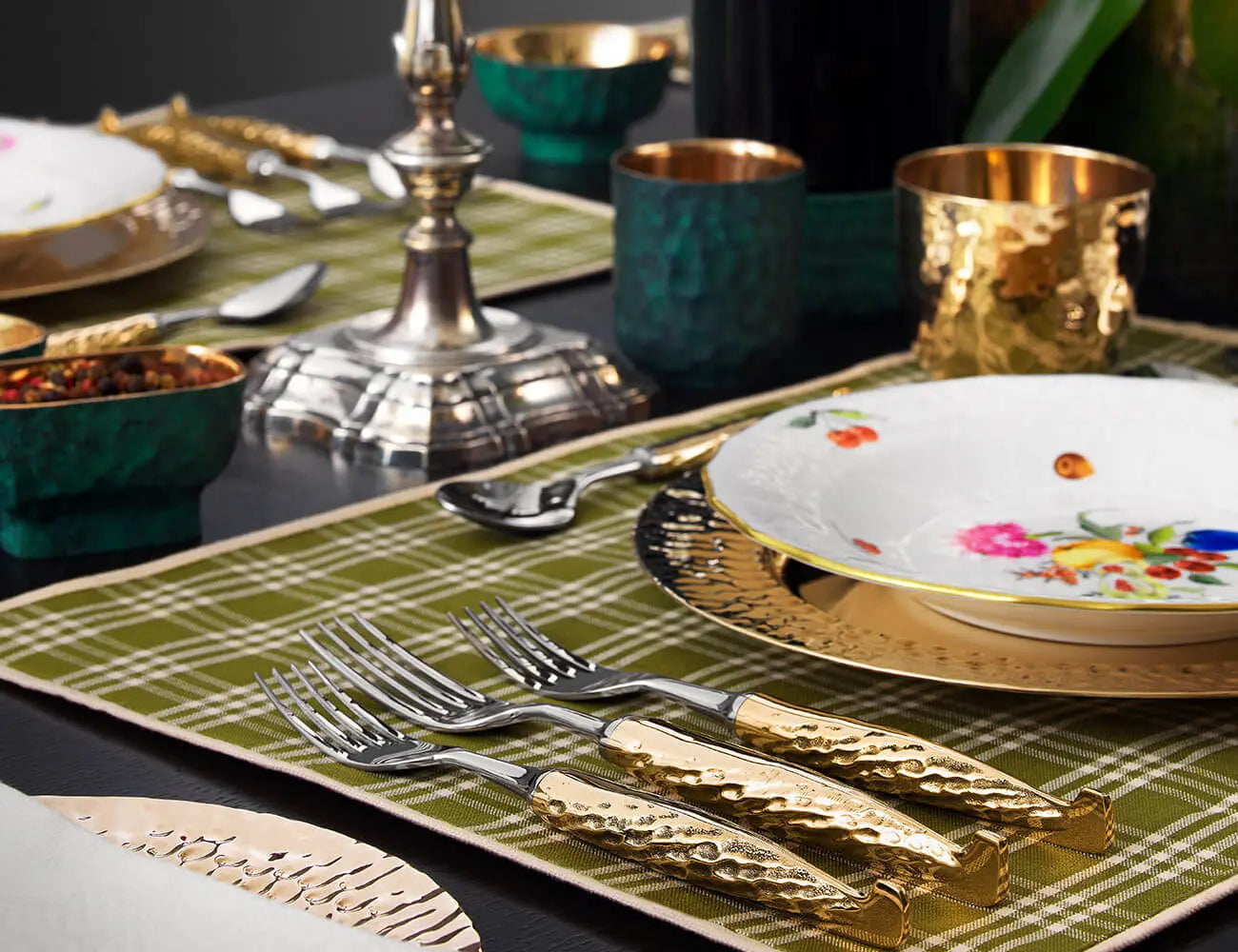 Cast Bronze Plate Charger Eaglador