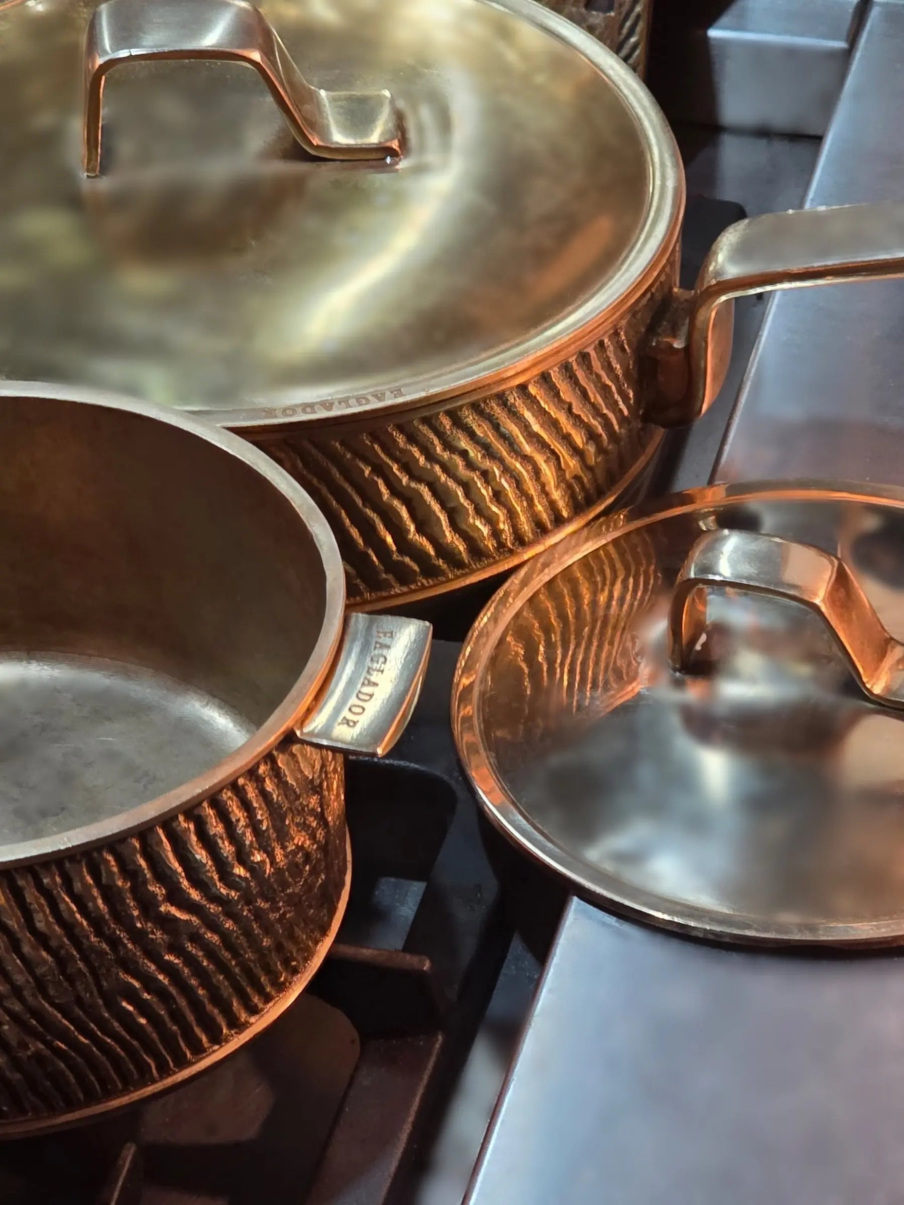 Eaglador-Kansa-pots-pans