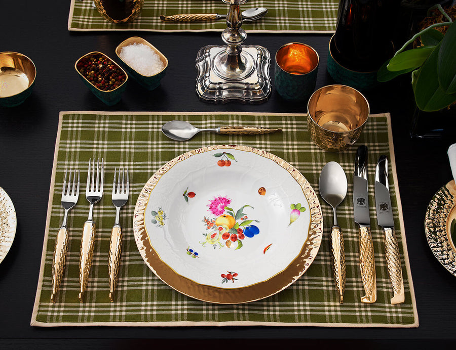 Tablescape by Eaglador