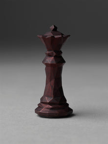 Multifaceted chess set in bronze - queen