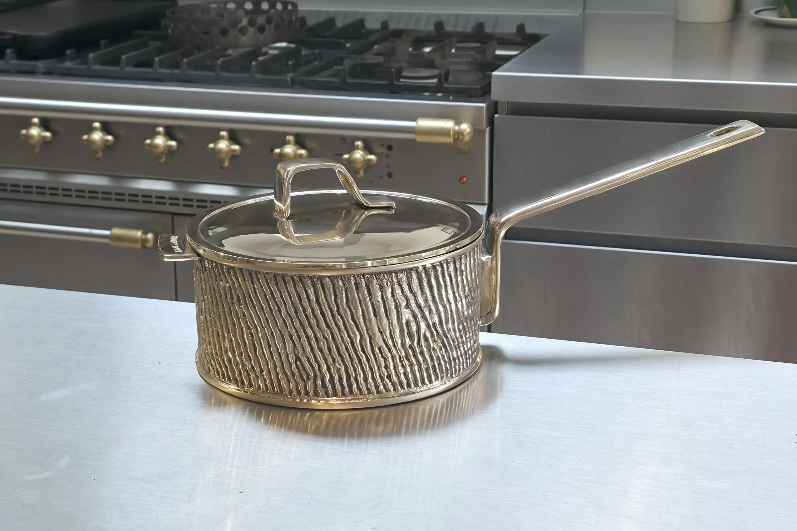 Eaglador Kansa Bronze saucepan with lid – luxury PFAS-free cookware