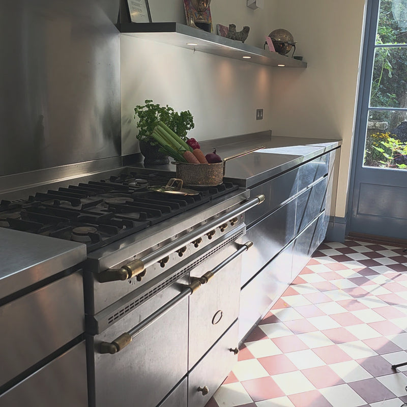 "Video of Eaglador's uncoated kansa bronze saucepan seen in a kitchen setting - luxury cookware UK".